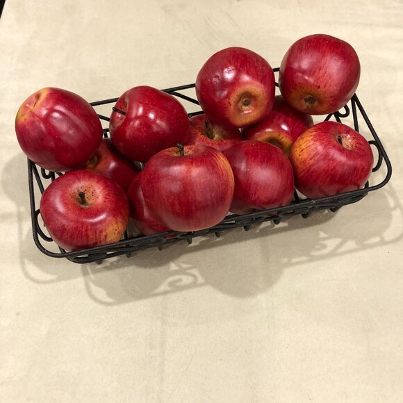 Decorative wire basket! - Picture 2 of 6